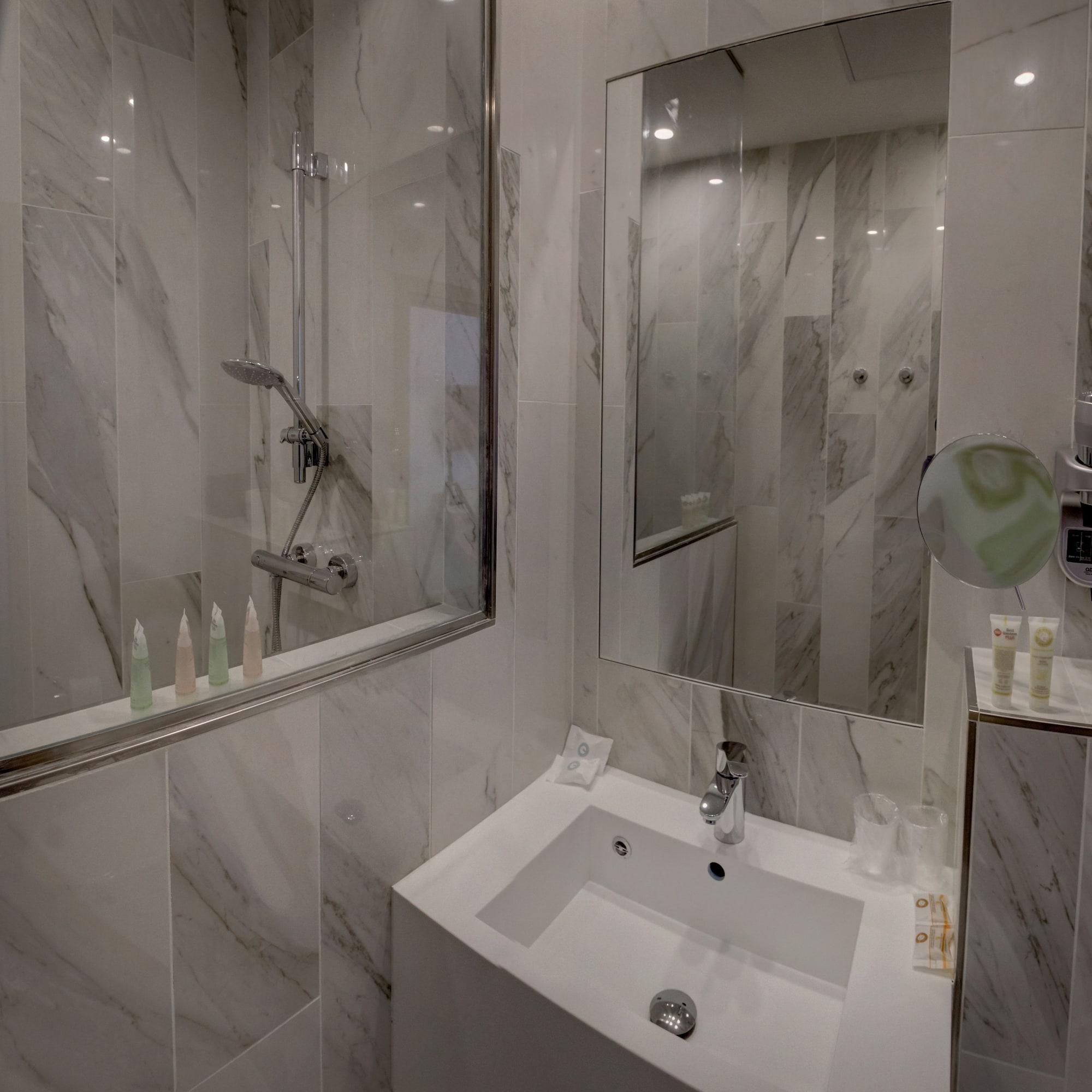 Best Western Plus Comedie Saint Roch Montpellier Buitenkant foto
